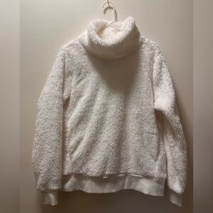 Lukka.lux Chic Stylish Warm Fuzzy Fleece White Cowl Neck Pullover, Sz Lg, White